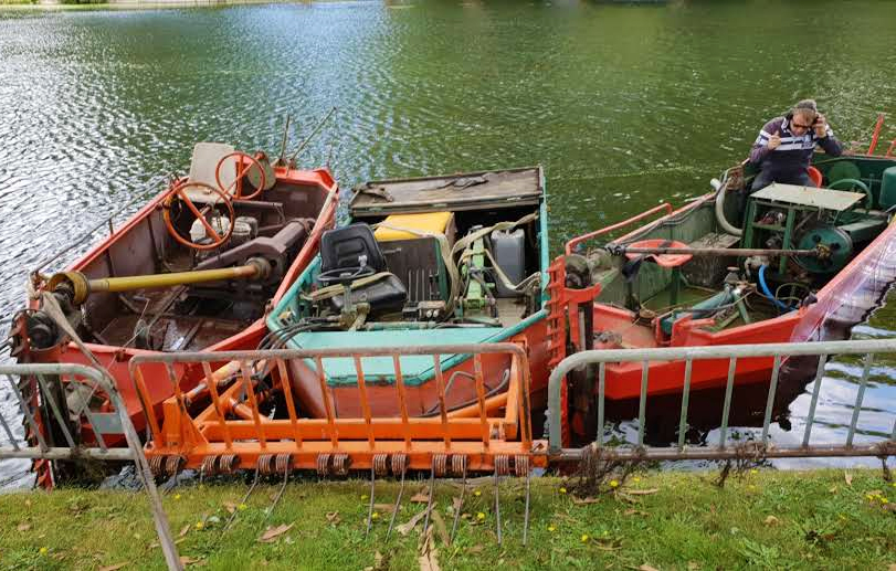 bateaux faucardeurs